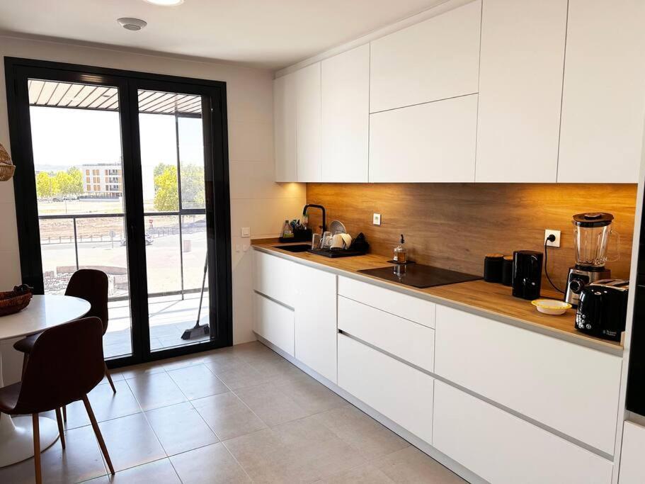 Apartamento De Cuatro Habitaciones En Talavera 탈라베라 데 라 레이나 외부 사진